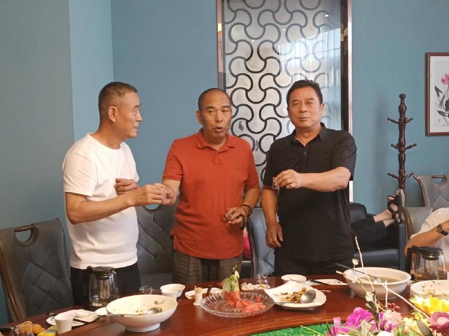 【八一专刋】张富贵:热烈祝贺原工兵十四团老七连西安战友庆八一联谊会圆满成功(诗词二首)北京头条发布!(图45)