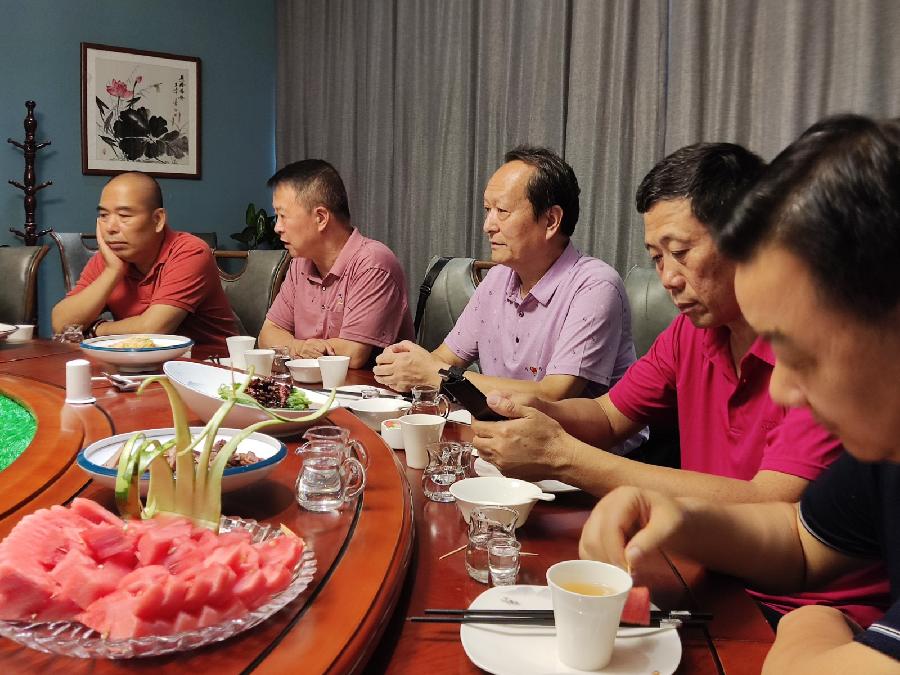 【八一专刋】张富贵:热烈祝贺原工兵十四团老七连西安战友庆八一联谊会圆满成功(诗词二首)北京头条发布!(图50)