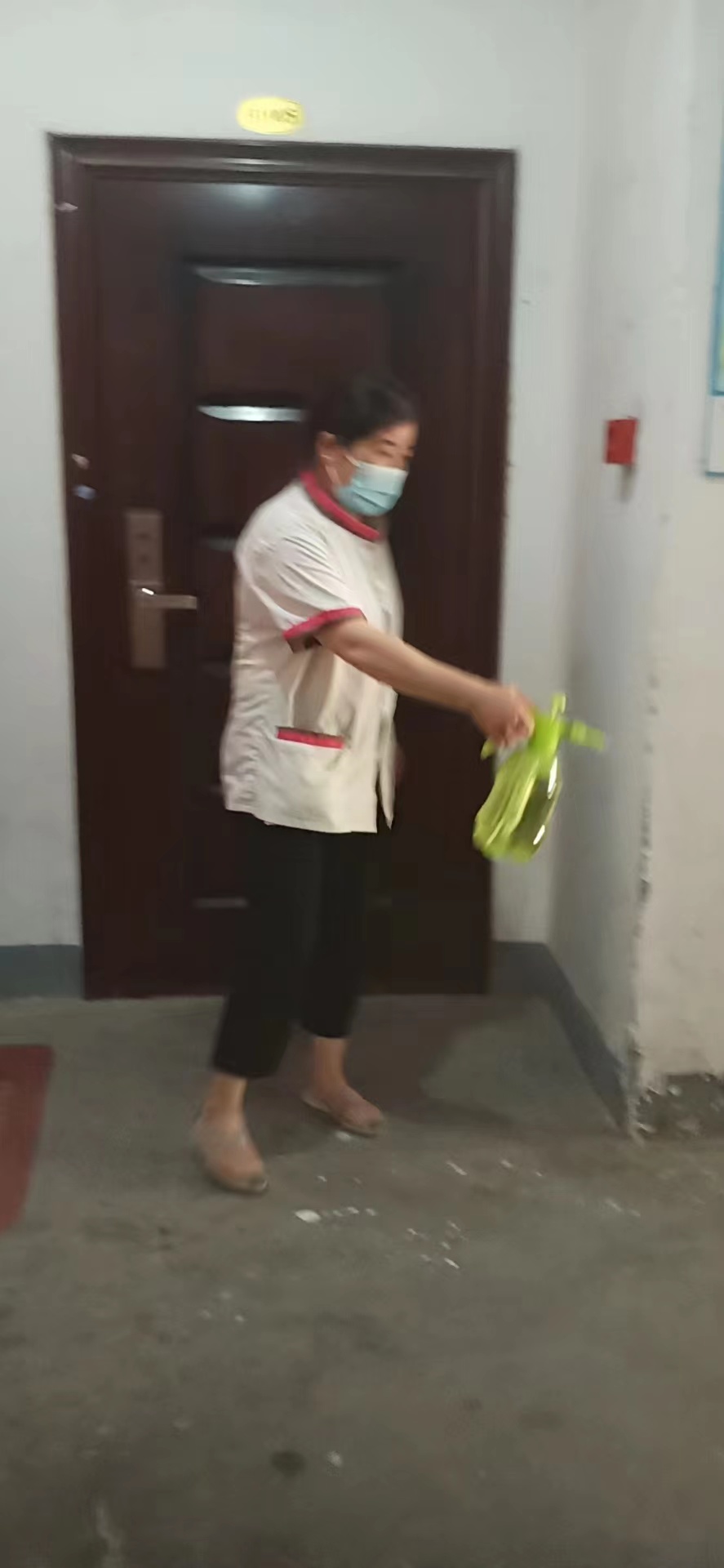 靠实疫情防控责任·筑牢战疫坚强堡垒——战疫防疫，康馨雅苑物业在行动（图8）