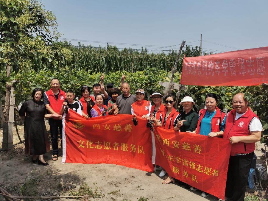 【公益爱心.宏红诗社】携手看望退役老兵 燕燕报道 宏红诵读（图3）