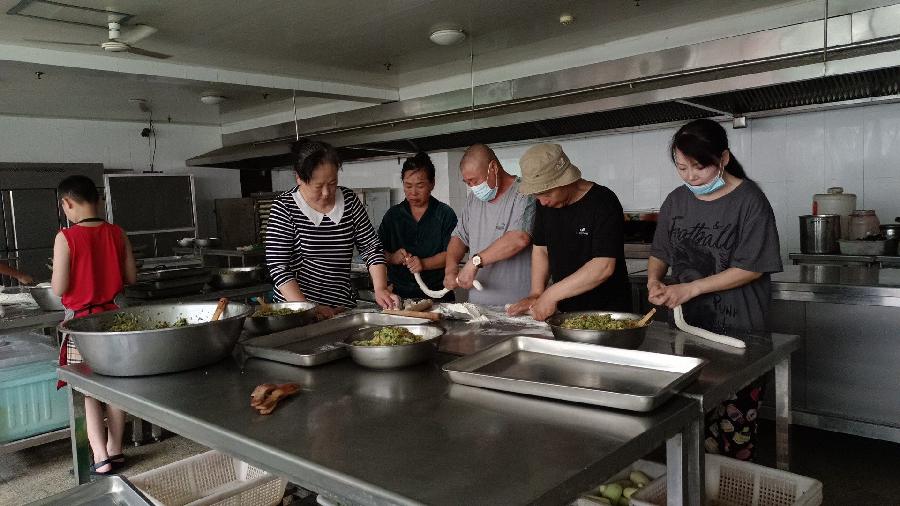 爱在饺子中 浓浓爱老情