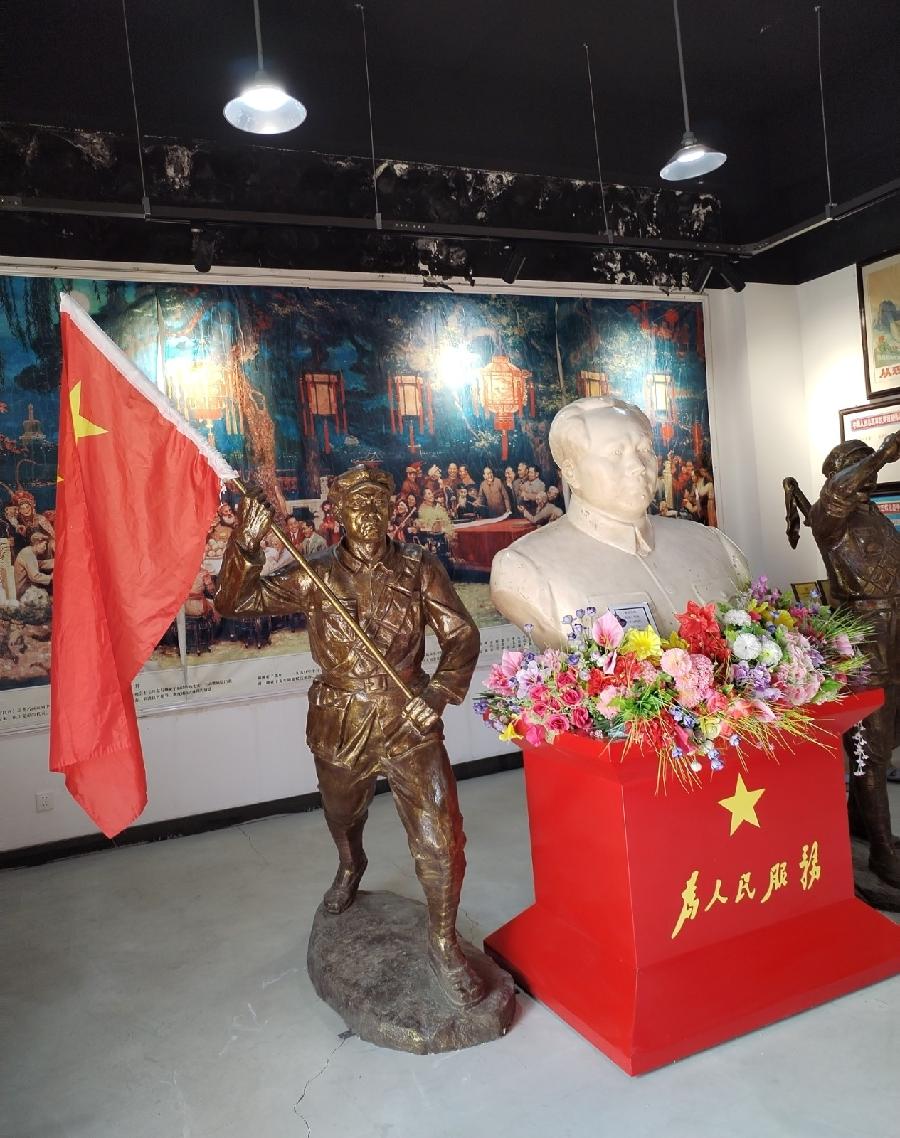 【红色记忆】张富贵：点赞红色收藏家袁国林（自由体诗）*北京头条•西安头条•都市头条发布！（图112）