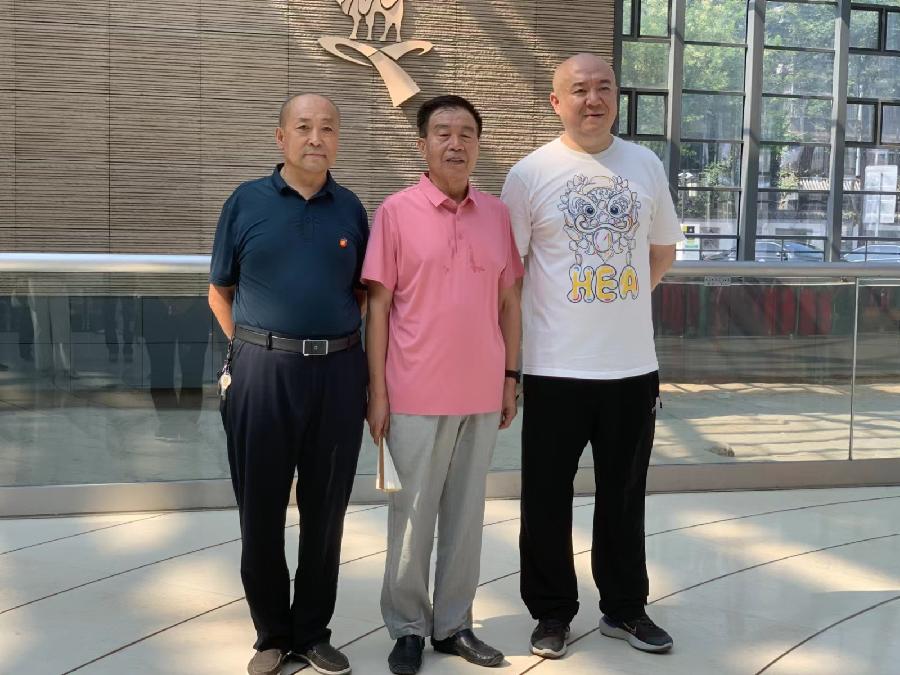 【红色记忆】张富贵:点赞红色收藏家袁国林(自由体诗)*北京头条•西安头条•都市头条发布!(图11)