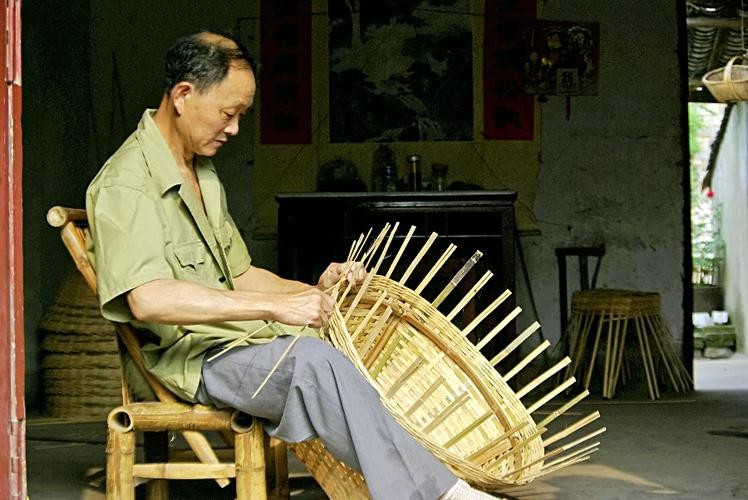 高言阳春力作《颂篾匠父亲》,主播/陈丽娟(图8)