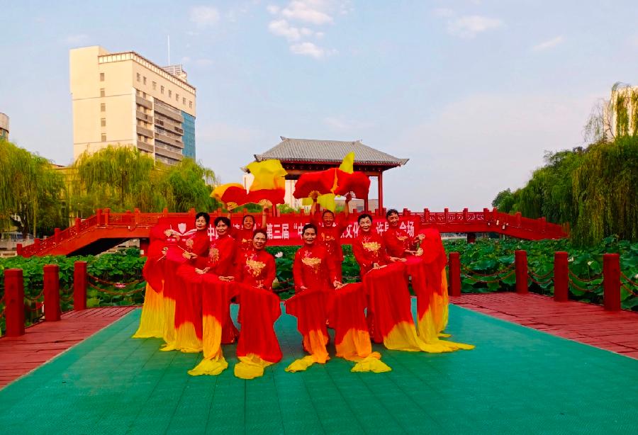 《中国爱情诗刊》第三届“中国爱情诗歌文化节”许昌分会场文化活动成功举办（图2）