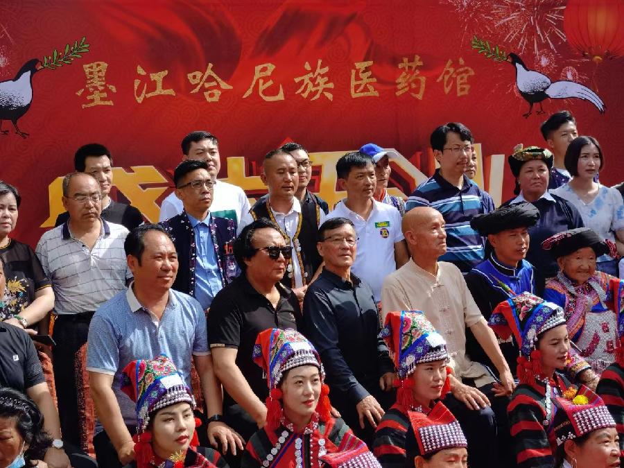 熊思远:I在太阳转身的地方邂逅“民间草药王”李福医生I（图2）