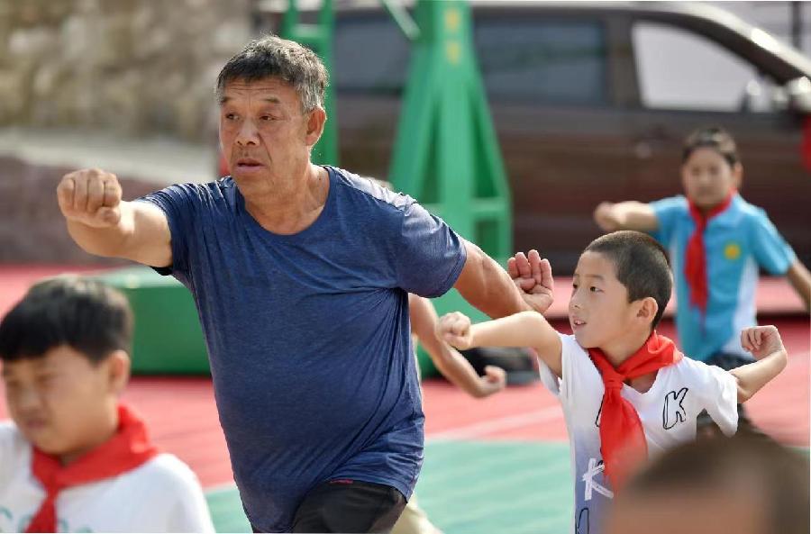 河北石家庄井陉:学习非遗 乐享假期|石家庄日报|学习强国(图2)