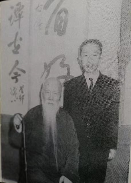 中华诗艺社黑龙江分社/《以诗漫述当年事,随笔畅书今世情》一一晏儒传嗣父晏天任诗联书法作品(图8)