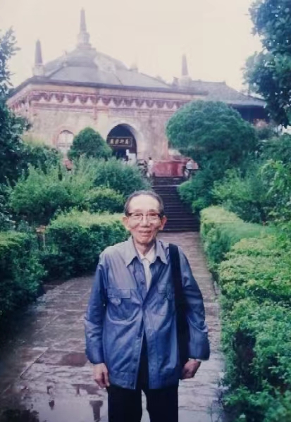 中华诗艺社黑龙江分社/《以诗漫述当年事,随笔畅书今世情》一一晏儒传嗣父晏天任诗联书法作品(图12)