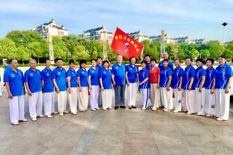 肥东县太极拳协会供稿: 健身走近百姓 运动成就健康|京港澳台世界头条总社发布(图30)