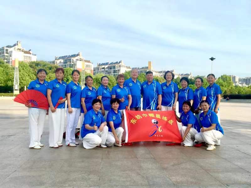肥东县太极拳协会供稿: 健身走近百姓 运动成就健康|京港澳台世界头条总社发布(图31)