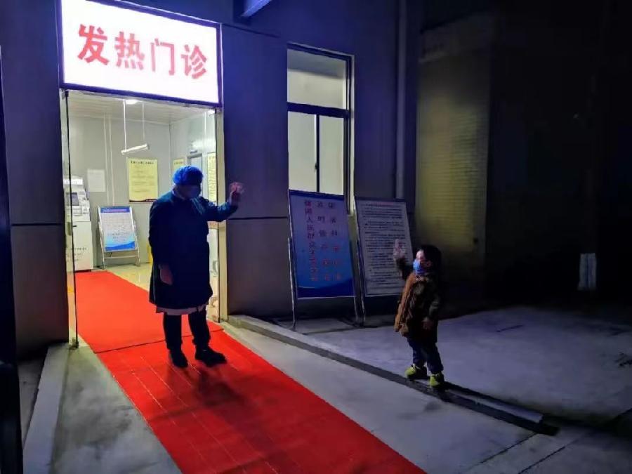 【梅园之音】听大梅朗诵《俞医生》作者:陶鸿江(图2)