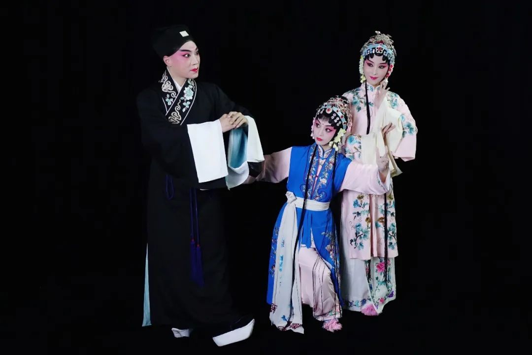 锄奸岂必作恶鬼,情深更昭无义辈 《焚香记》 潘晓佳 饰演 敫桂英(图7)