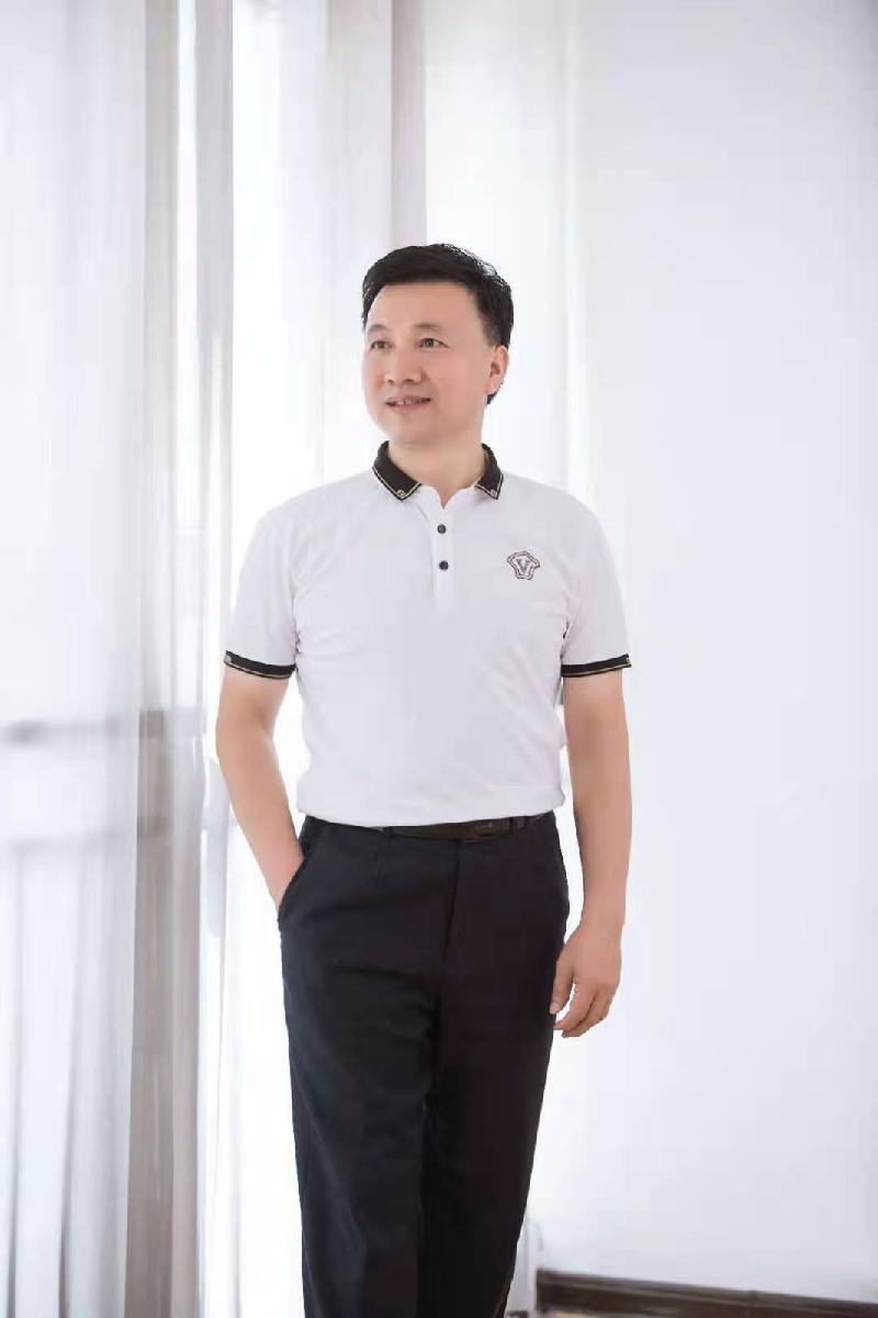 校园诗刊专栏‖文字，我深深的爱上你 文/南疆一 主播/远山呼唤（图3）