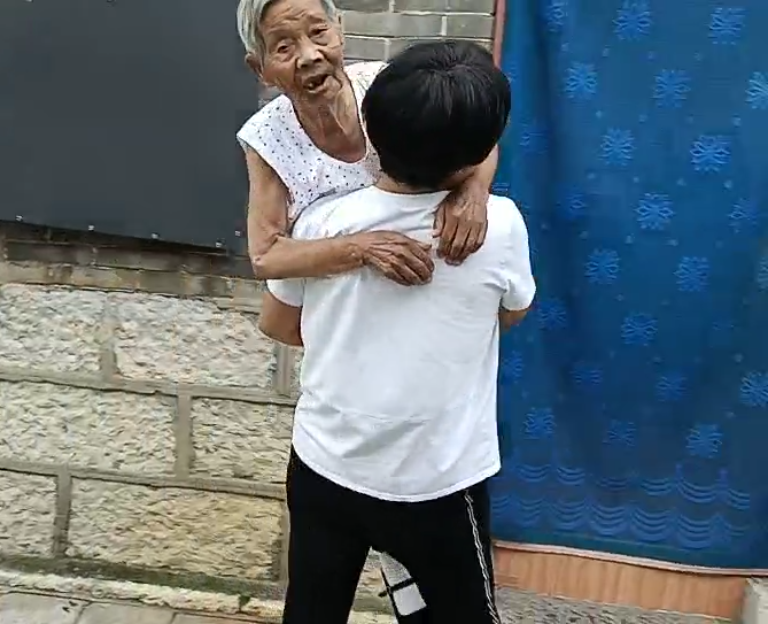 井陉郑捧花：河北省“今日织女星”（图8）