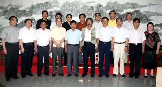 【雅诗总会】《北京2008年奥林匹克运动会申办报告百米长卷》为何一直受热议?(图8)