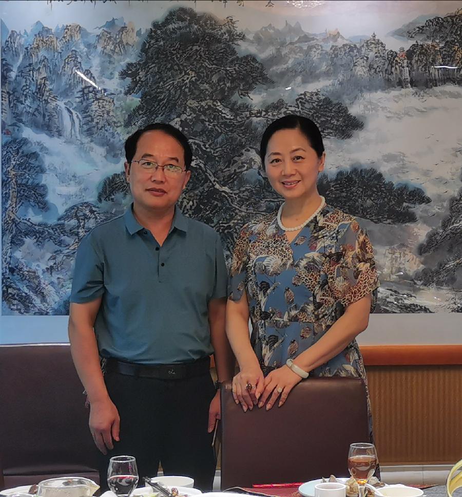走近李敏