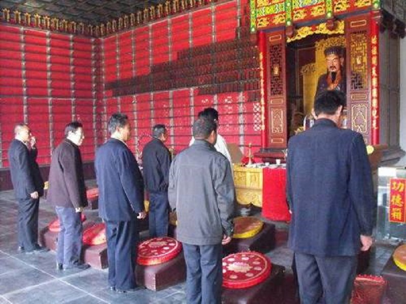 101803269.jpg 璧村北涓滄灒搴勭敯瀹岀鎷滅鏆ㄥ弬鍔犻灞婂崕澶忕敯姘忔枃鍖栫爺璁ㄤ細绛瑰浼氫箣琛岀暐璁?1.jpg