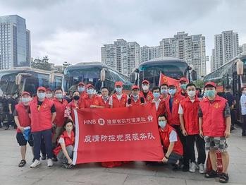 吴松力作《战疫中,我最熟悉的身影》主播/妙琪(图5)