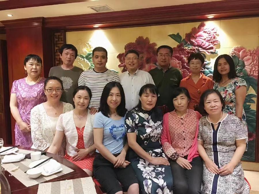 王世鹏：七绝•贺长白县第一中学黄海玲教师从事教育工作卅年感赋（组诗六首）*北京头条•都市头条发布！（图13）