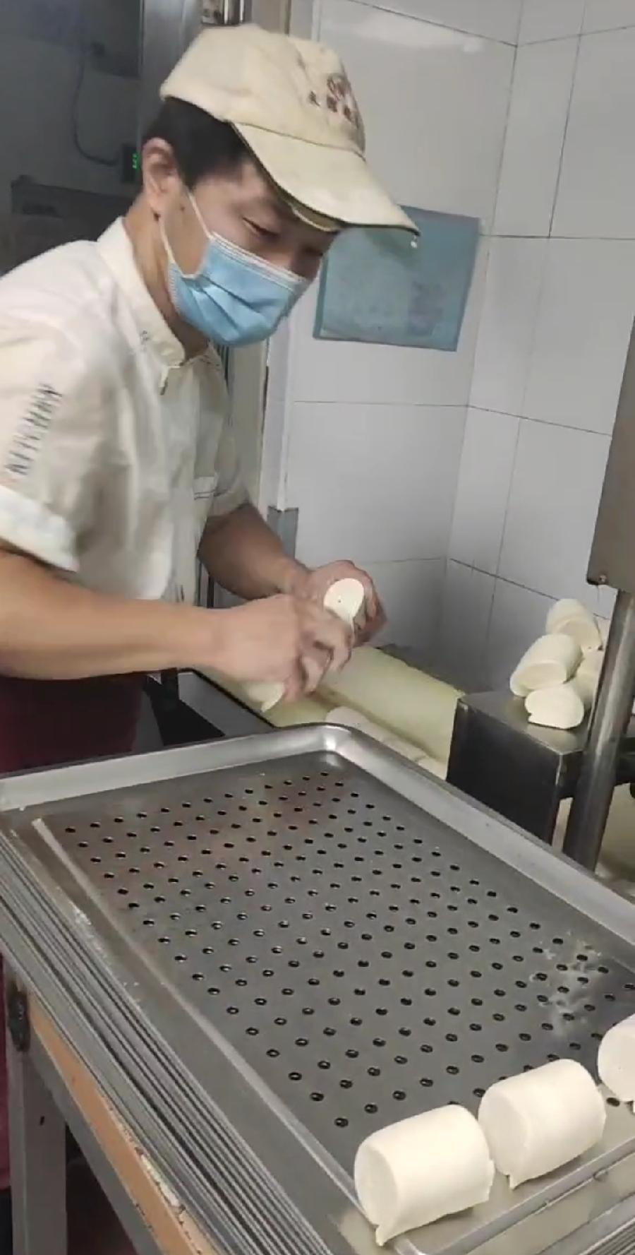 快乐面点师 原作/梁立锋