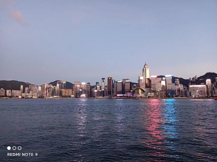 往年今日——夜游维多利亚港、尖沙咀码头(图2)