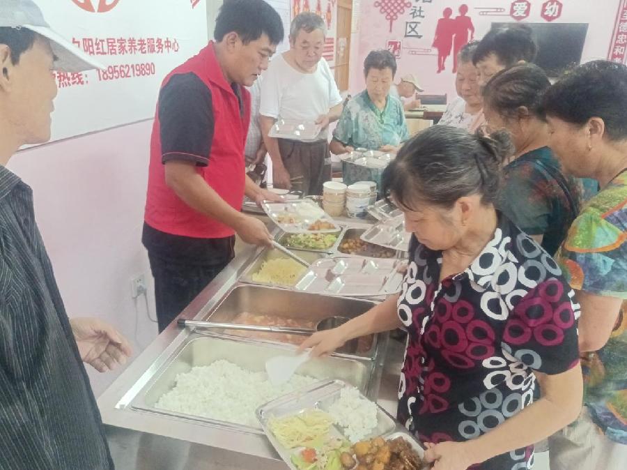 大渡口镇渡口社区:老小服务显真情 担当作为践初心（图3）