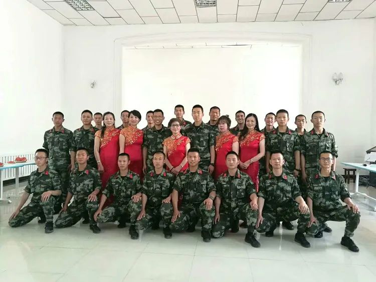 中华诗艺社黑龙江分社/段清华:军旗永远在心中飘扬(图23)