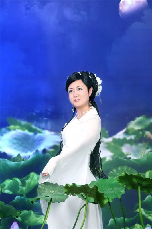 月儿格律诗 ：七律《中秋游子吟》主播：月儿； 编辑：香乡 【北疆头条】（第280期）（图4）
