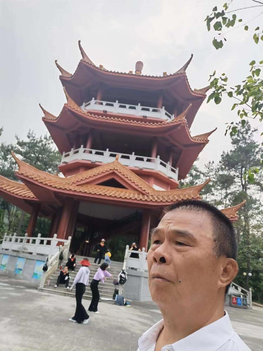 中华诗艺社·黑龙江分社【原创】/张国盛:《喜迎党的二十大,人民生活幸福感专题》第五集八十诗词八首(图8)