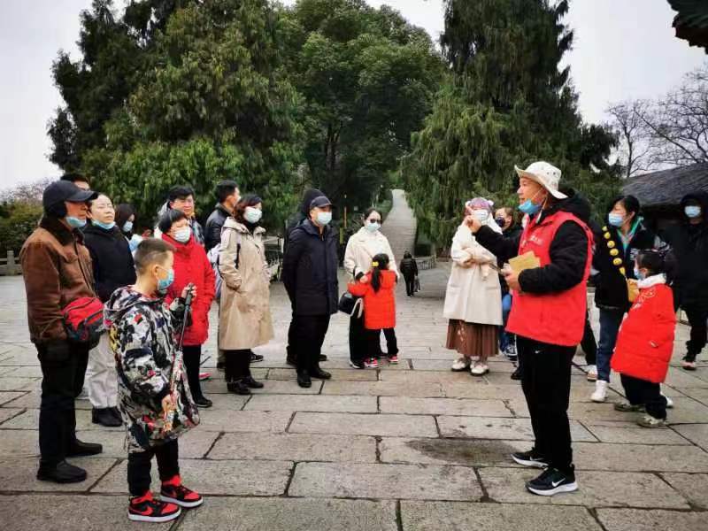 黄昏，作者：周智敏