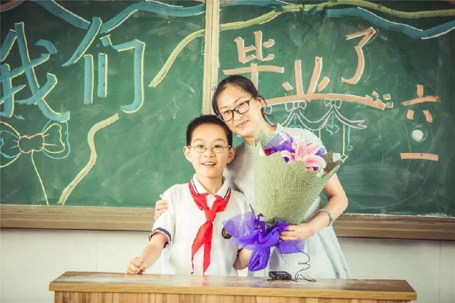唐梦诗歌《你送我一程.我念您一生》主播：傲雪红梅；编辑：香乡【北疆头条】（第282期）（图6）