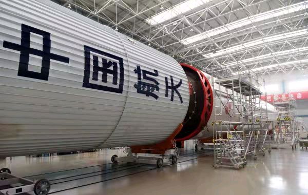 天净沙-我成功测试载人登月强力火箭面上级发动机*文/冯志清（上海）【冰心文化传媒】（图7）