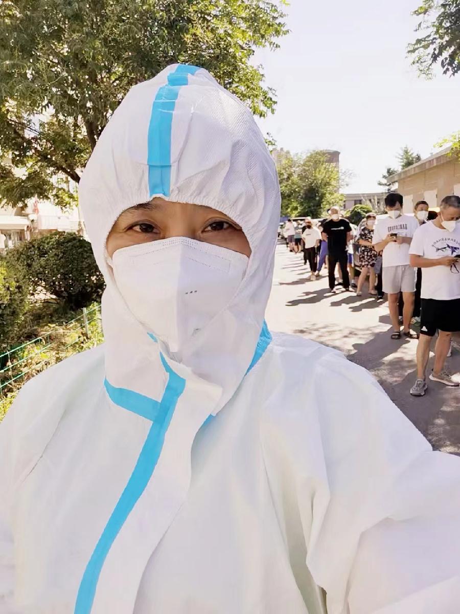 赞明霞老妹