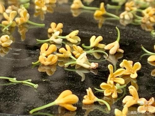 刘林丽诗歌作品186期《等你在中秋》主播小丽花 编辑制作刘林丽(图5)