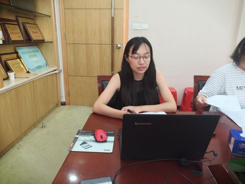 欣赏词 沁园春·赞教师 作者:邓玉文