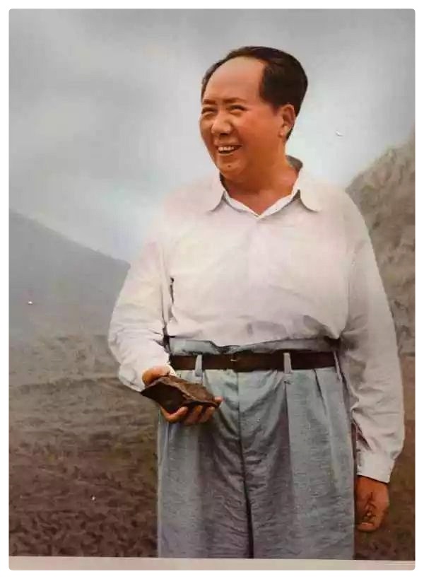 《我们永远爱您，伟大领袖毛泽东》高艳作品 朗诵 陈兵（图4）