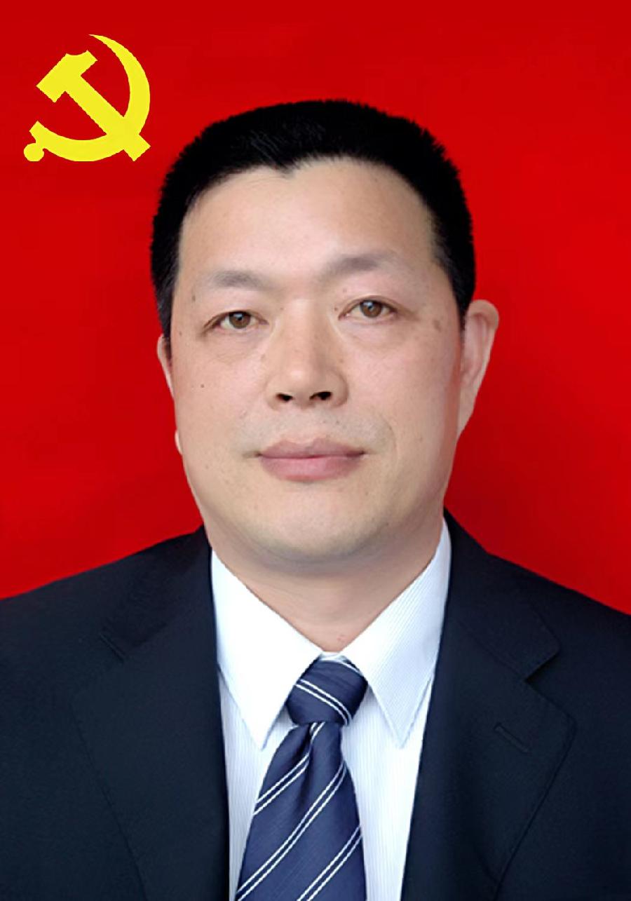 节庆团圆月思念亲人，作者楼明贤