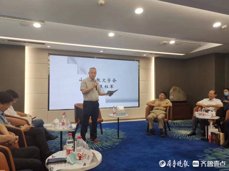 武汉作家严春芳《为荷而来》《太阳与大海》新书发布会在济南举行（图9）