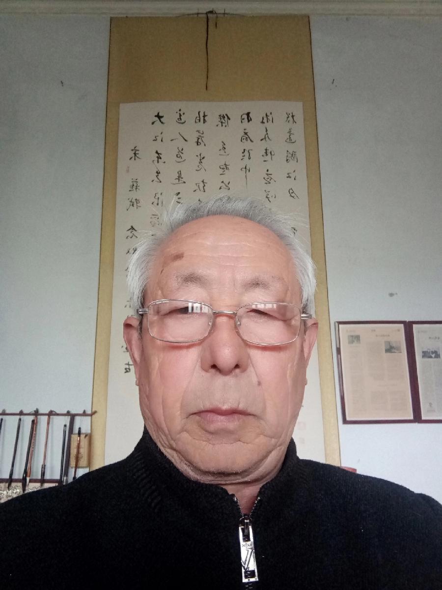 中华诗艺龙江分社推介/张温:《常伴晚霞唱天明一一为张温诗集作序 李文海》(图2)