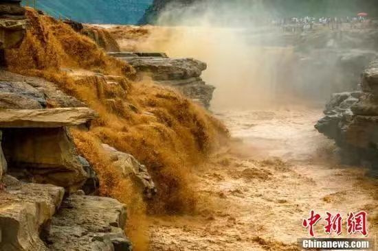 《两瀑一山一树咏叹》作者:张昌武(图3)