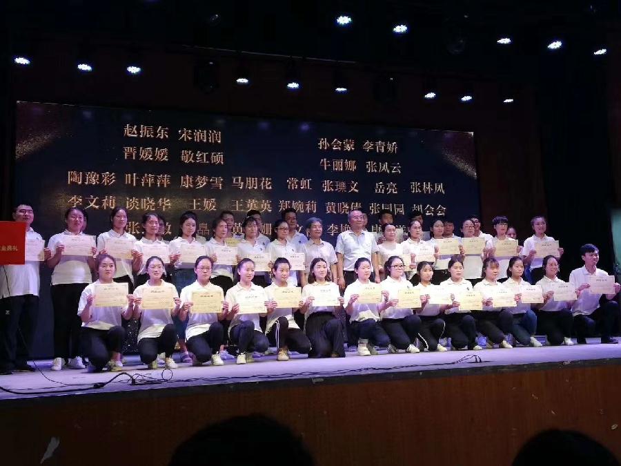 从个体出发，让树成树，让花成花