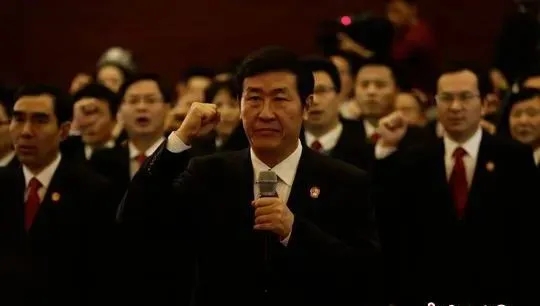 最不该的他也成为腐敗者/整里转载：江保友