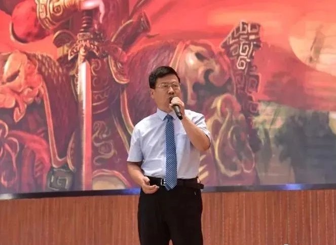 【新诗大观】秋风乍起，你已千里之外||文/惊鸿照影/雨竹||诵/侯庆榜/杜宏丽（图7）