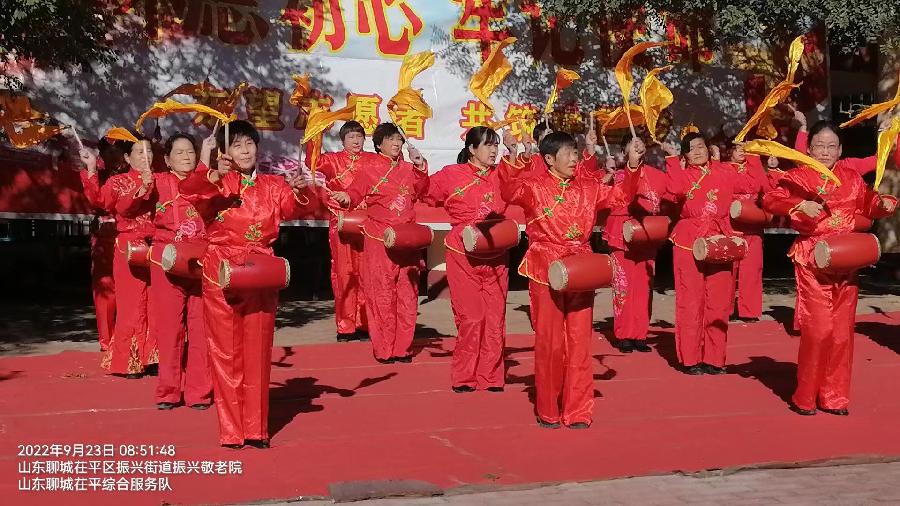 金秋时节庆丰收 志愿送福敬老院（图2）