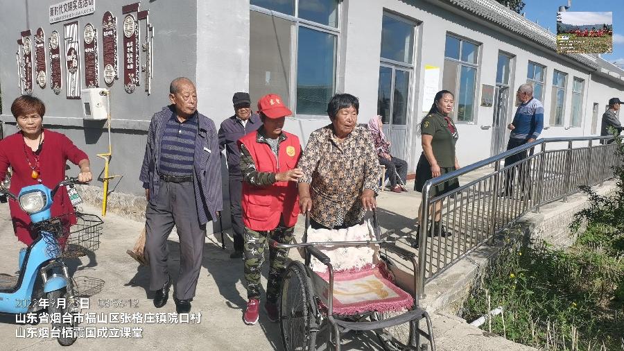 幸福院里庆丰收 文艺服务送欢乐（图3）