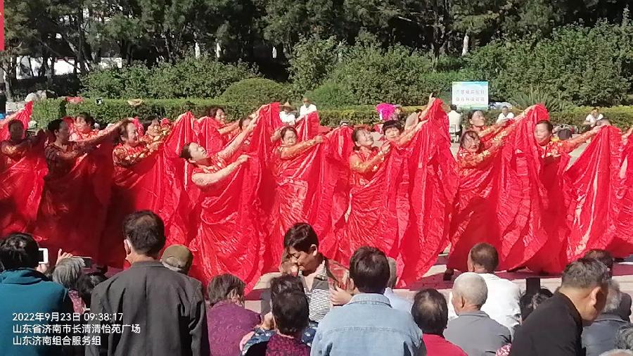 喜庆农民丰收节 载歌载舞感党恩(图5)