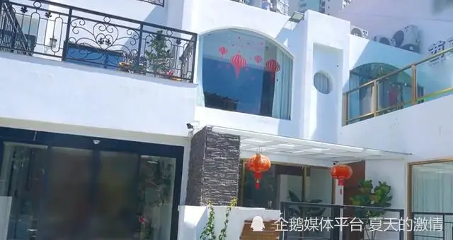 自由诗欣赏 光顾小吃店 作者:孙银河