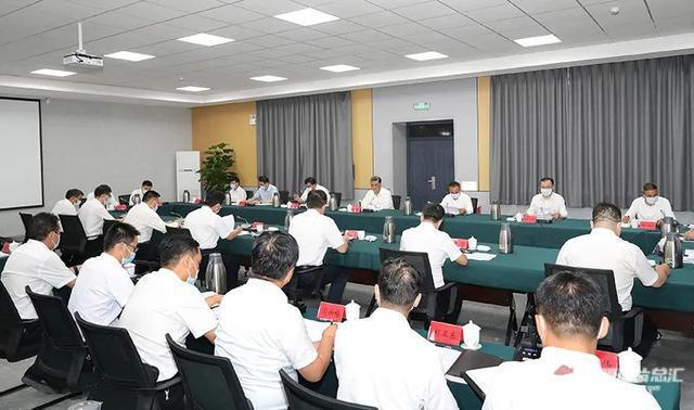有些党员领导干部要认清自己的立场