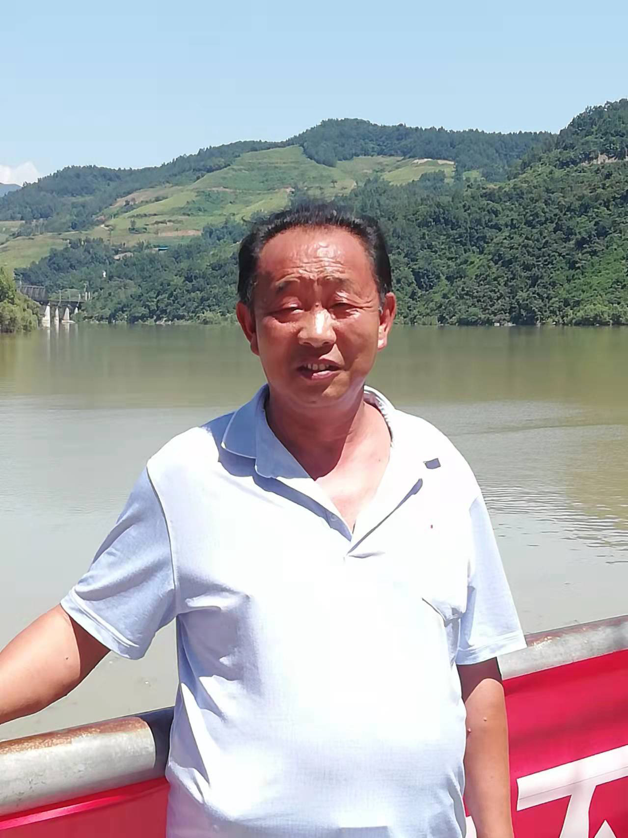 储德友在七星湖